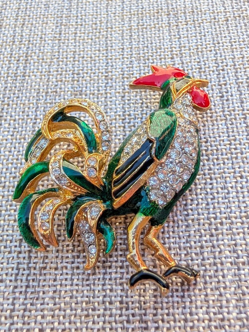 Vintage Rhinestone Enamel Rooster Brooch Gold Tone Multicolor Bird Pin